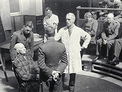 Professor Jurasz, Surgical Lecture Theatre, Royal Infirmary of Edinburgh 1941. 
Credit: SCRAN